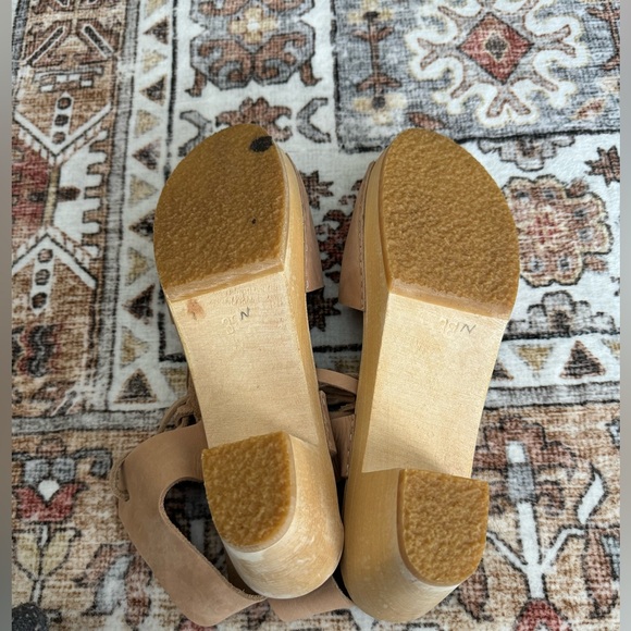 Bryr Clogs - Picture 5 of 11